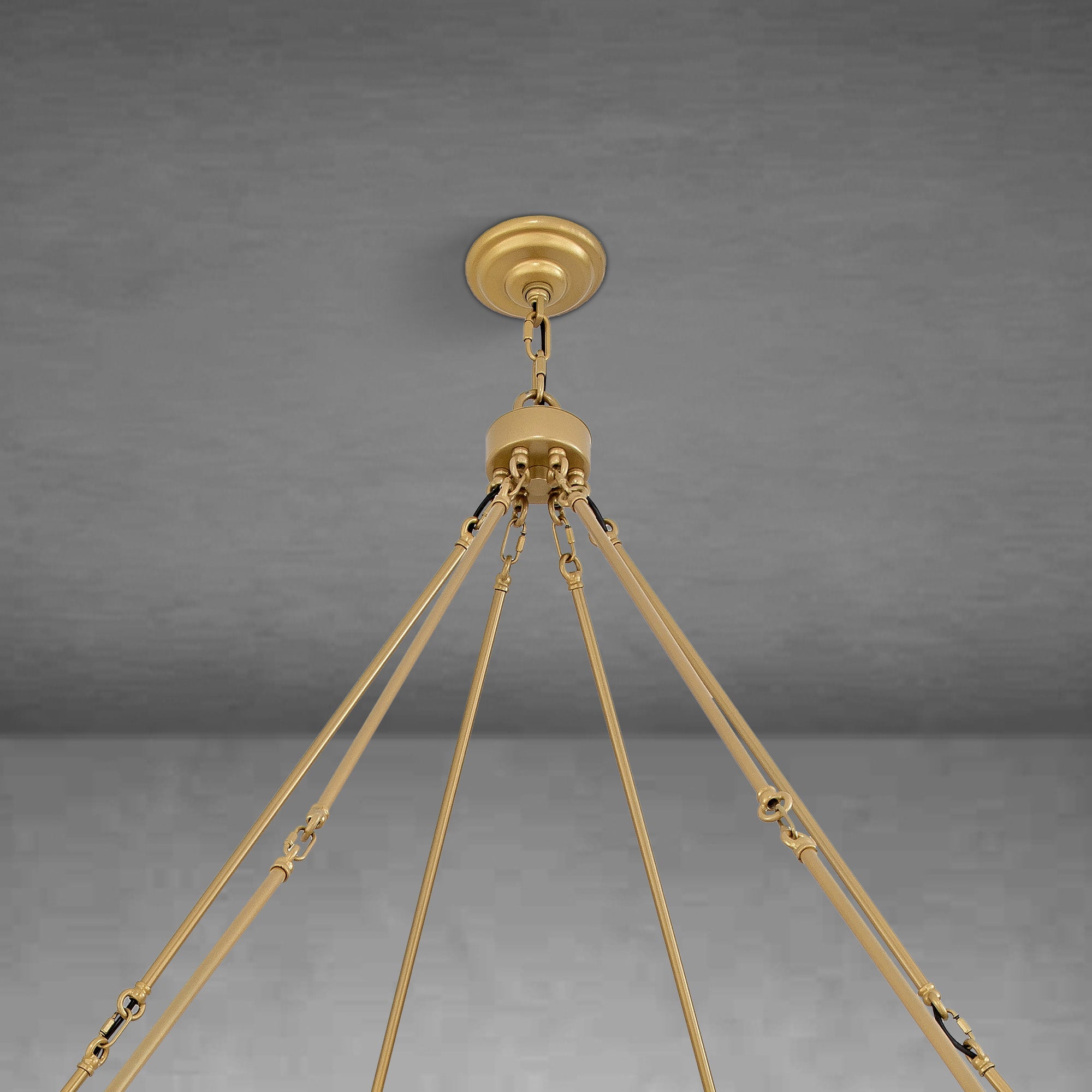 Modern wheel-shaped Chandelier