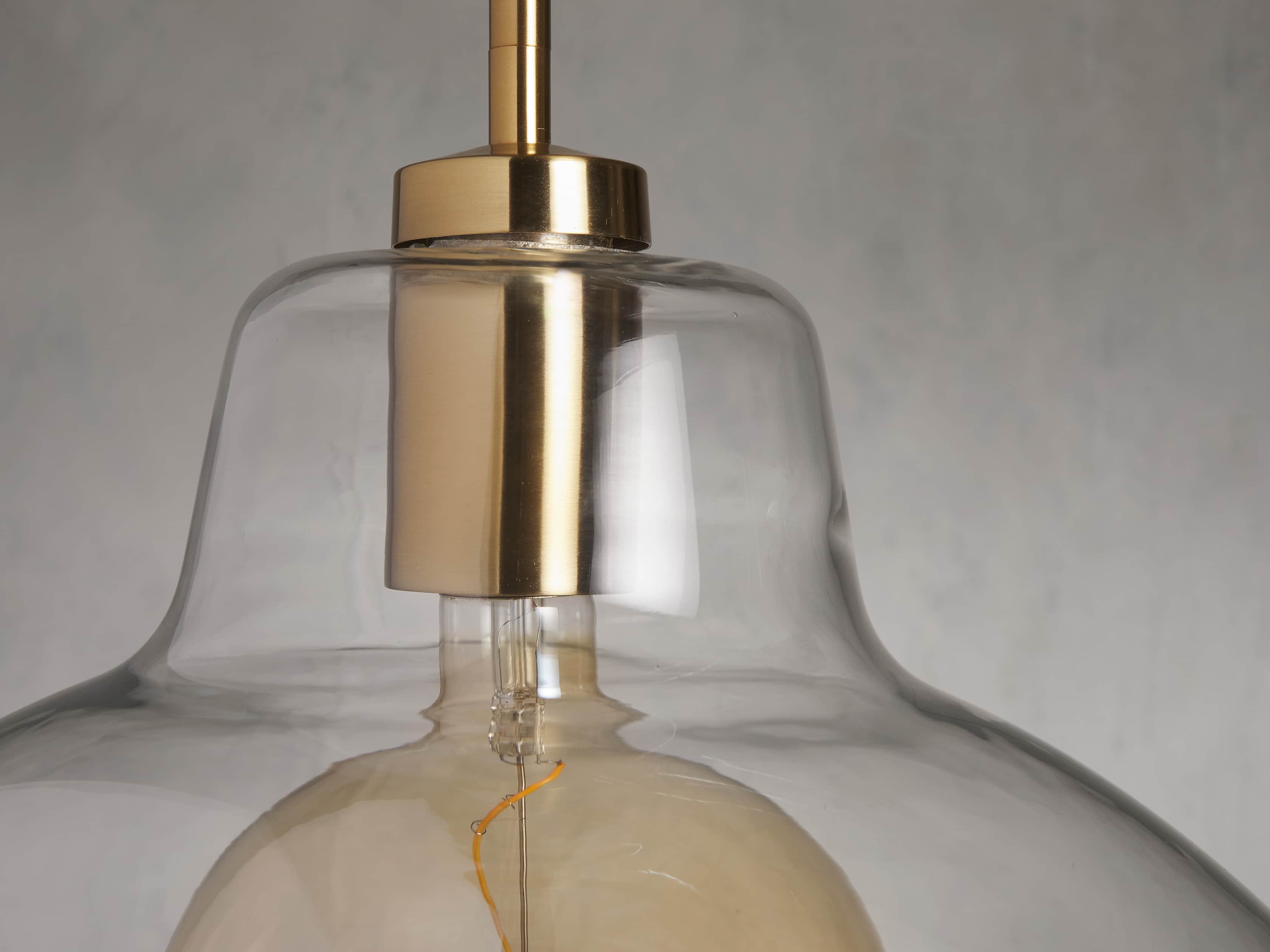 Yauer Dome Pendant with Bulb