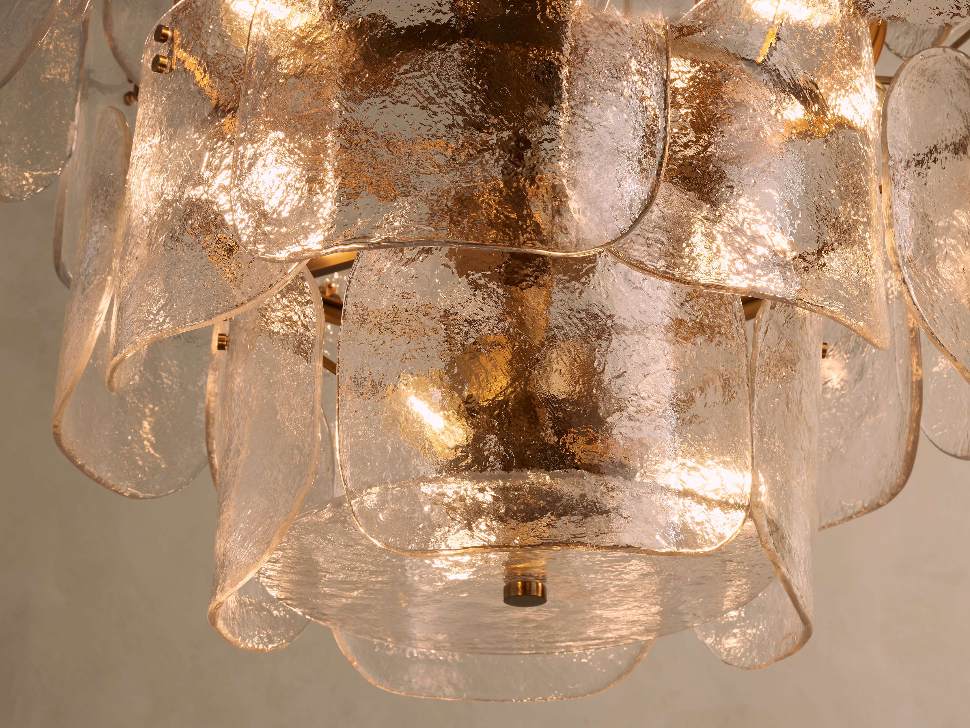 Plaire Round Chandelier