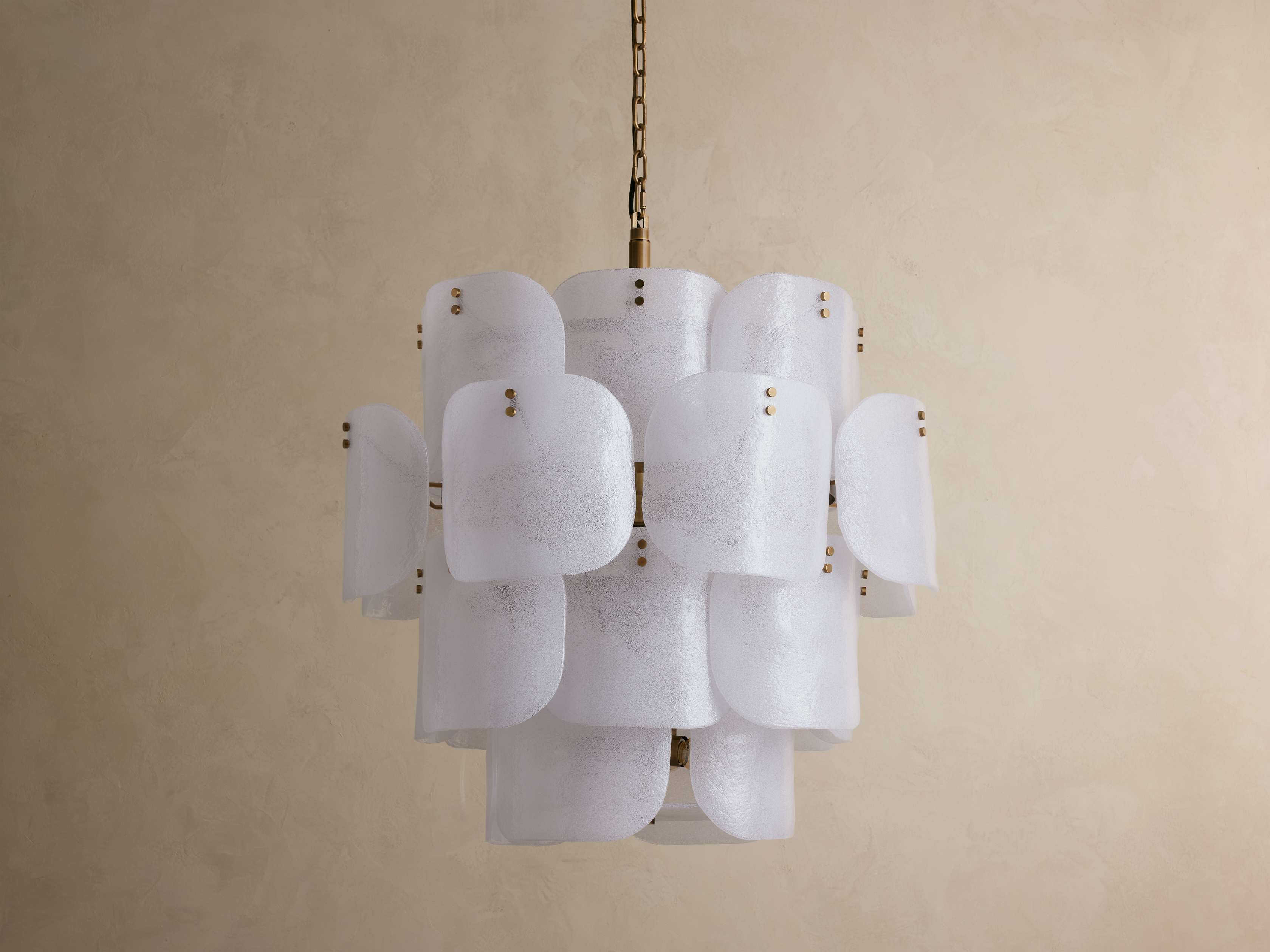 Plaire Round Chandelier