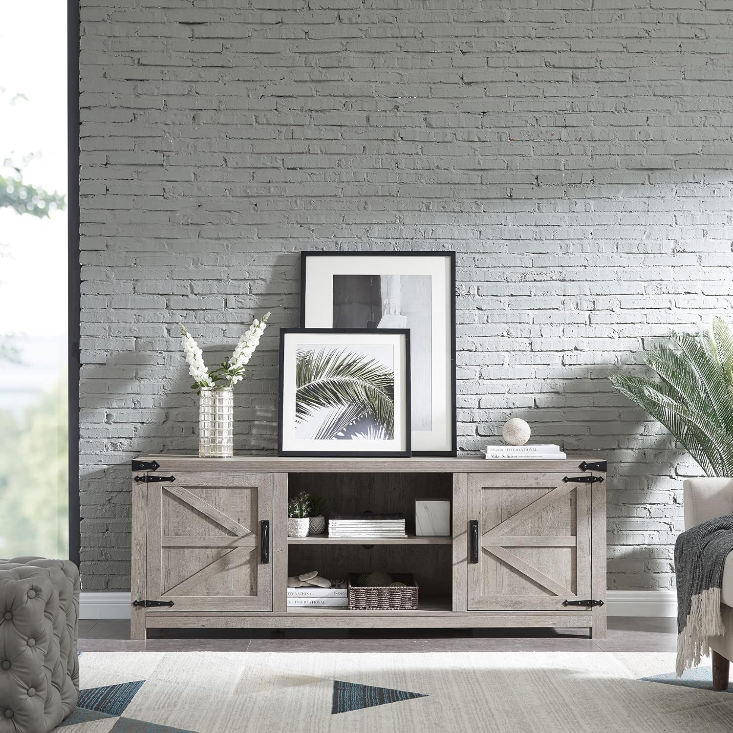 T4TREAM Farmhouse TV Stand with Barn Doors, Gray Wash