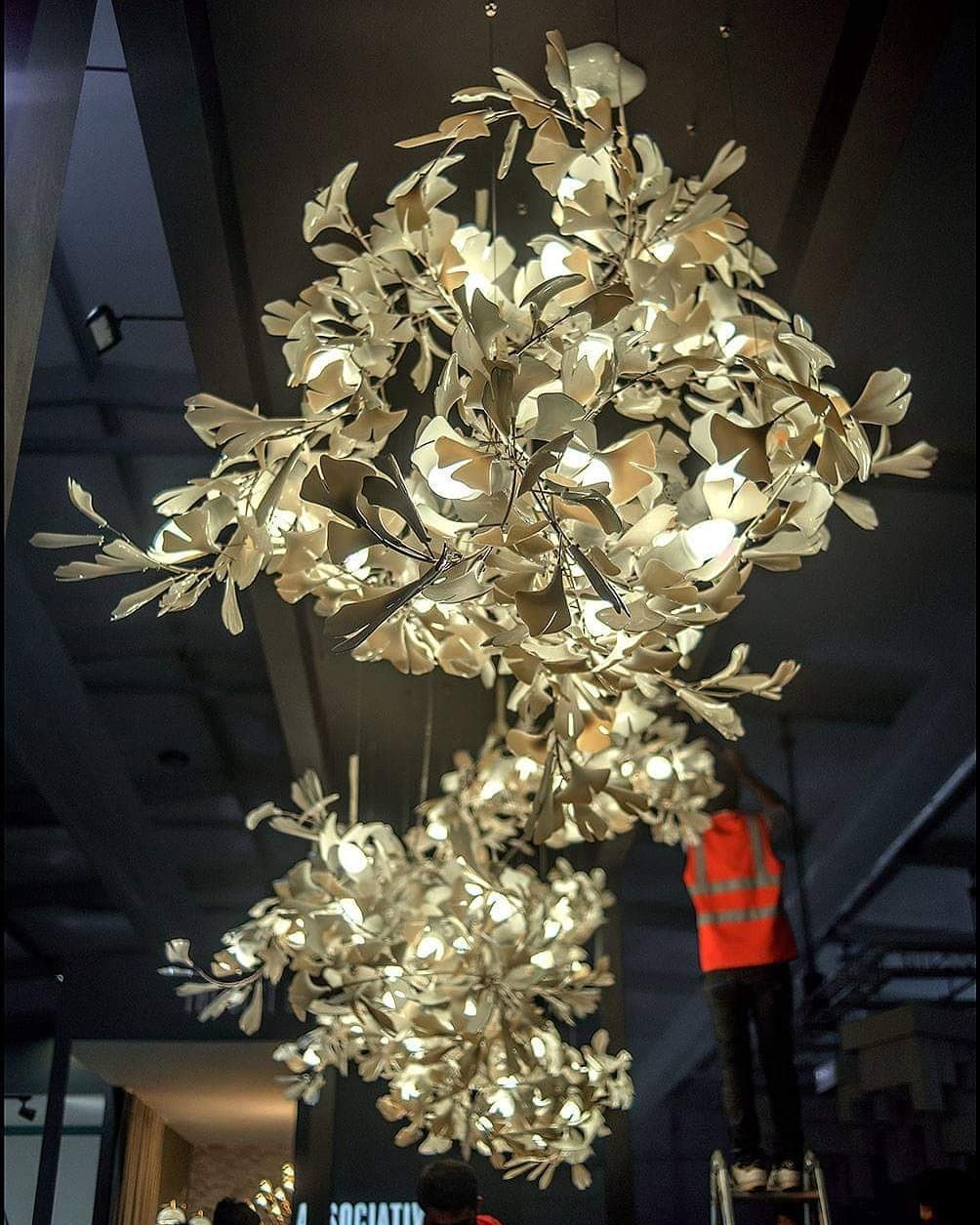 Gingko Leaves Chandelier 196.8"