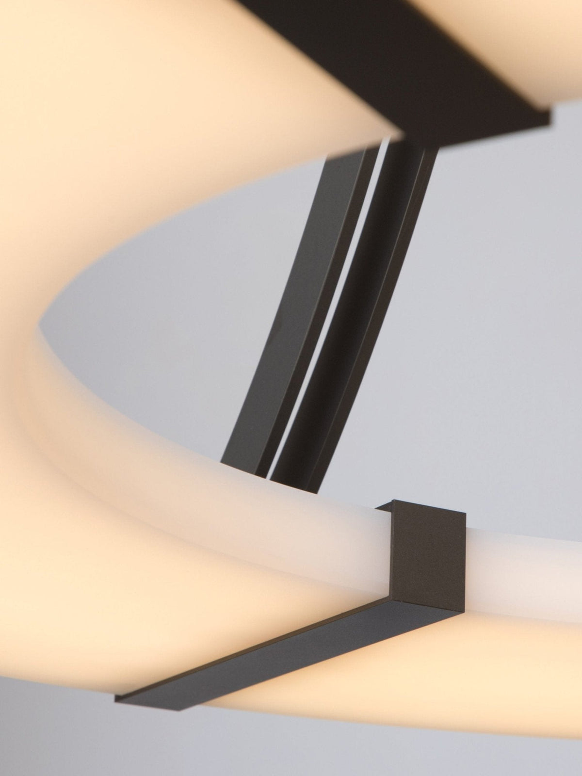 Alabaster Halo Pendant Light – Black & White LED Chandelier