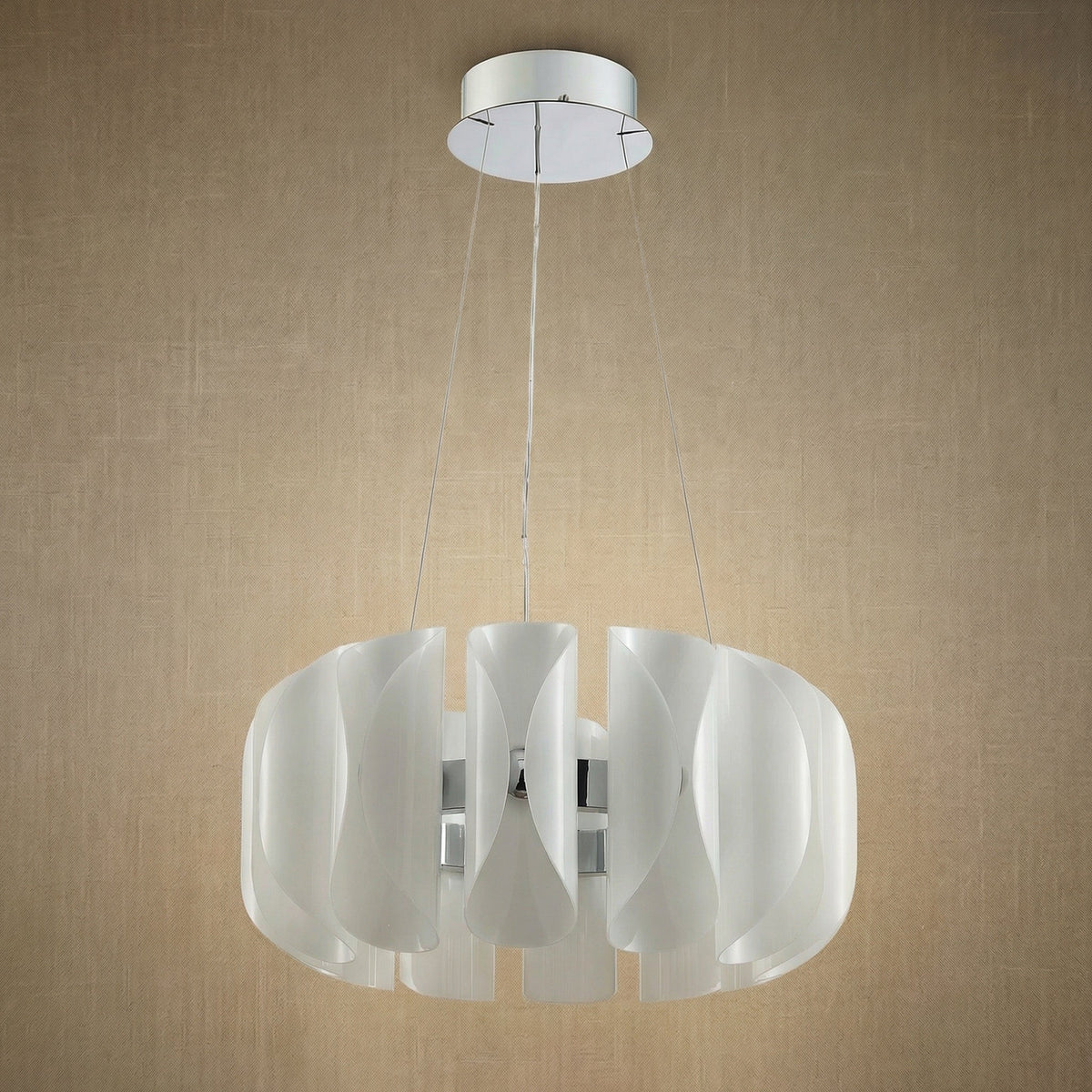 Detail of the handcrafted glass with chrome finish