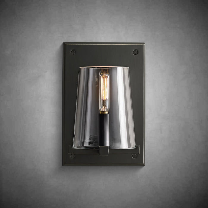 Brilliax Sconce