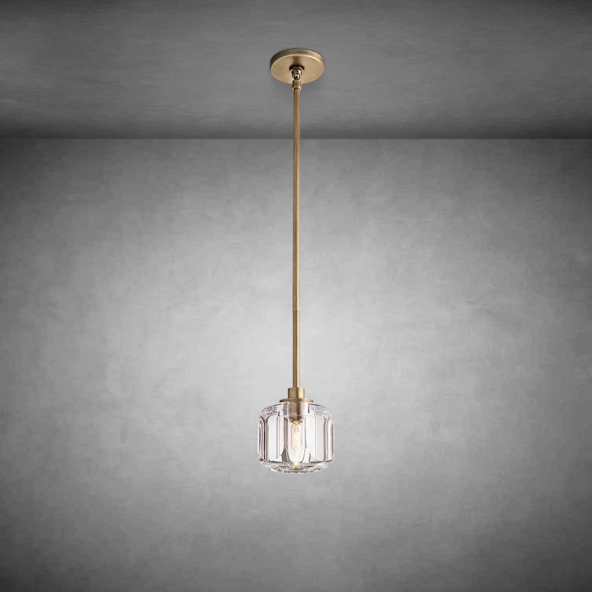 Maelis Pendant
