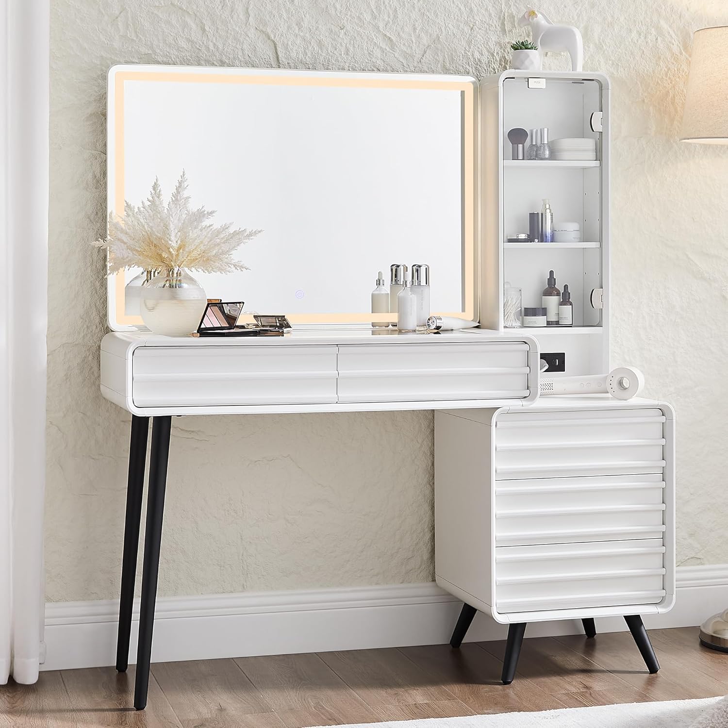 Fluted Makeup Vanity Desk with Lighted Mirror and Charging Station