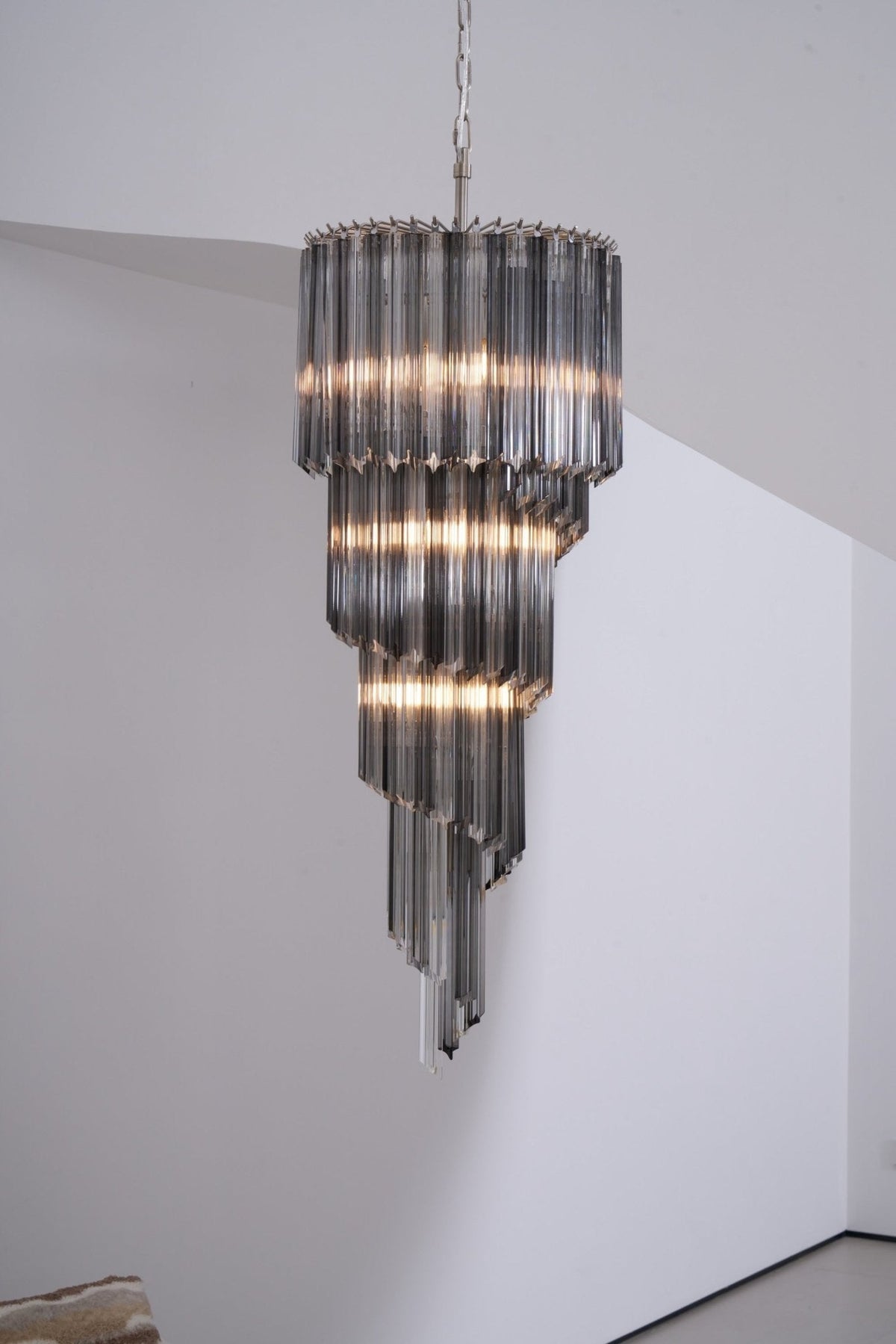 Lucente Noir Spiral Chandelier - Vakkerlight