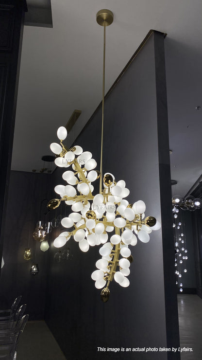 Contemporary Art Style Luxury White Grape Chandelier