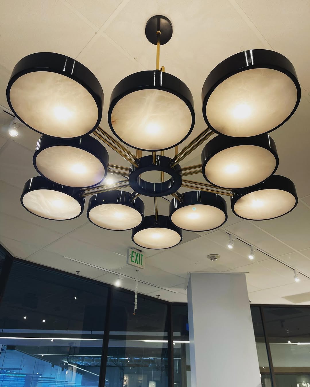 Modern 10-Light Round Alabaster Cluster Chandelier for Low-ceiling