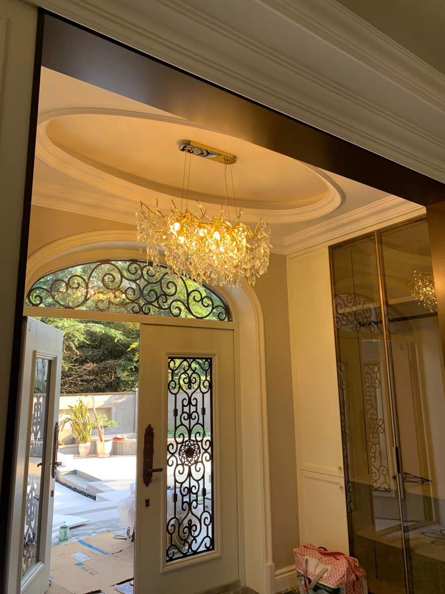 French Branch Crystal Chandelier with Elegant Crystal Leaves