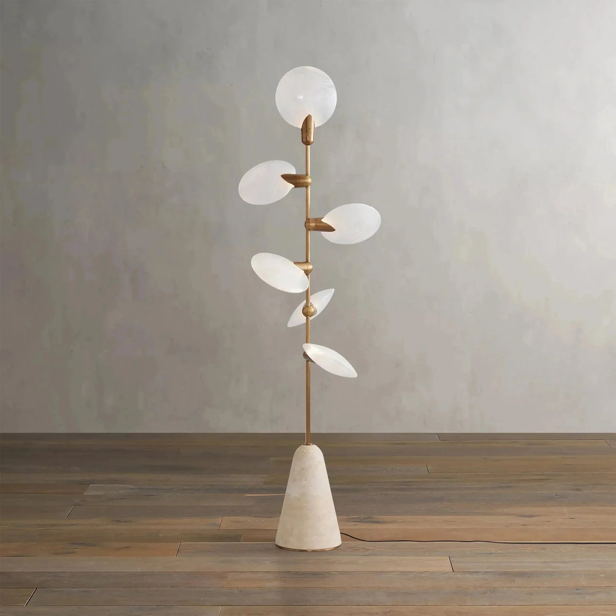 Lyverne Floor Lamp - Blushlighting